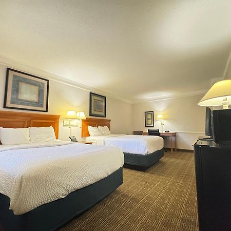Rodeway Inn College Station Exterior photo