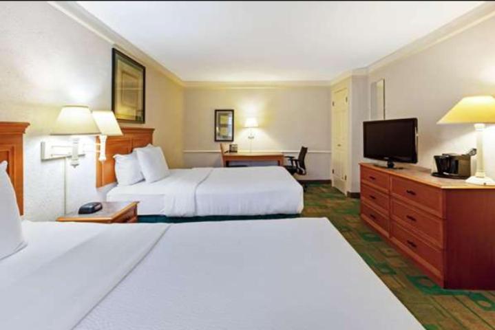 Rodeway Inn College Station Exterior photo